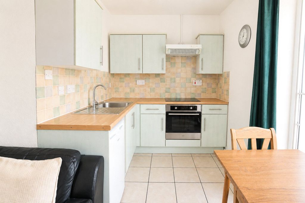 Property photo 2 of 7 Picture No. 03