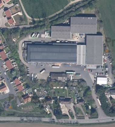 Property photo 1 of 2