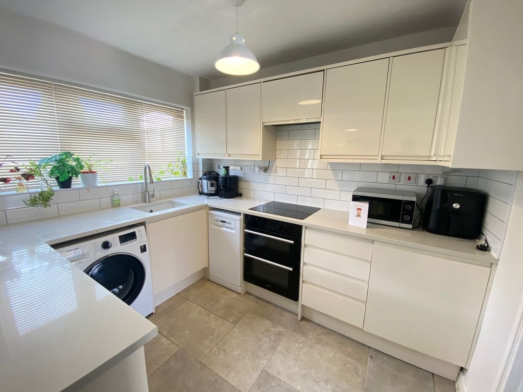 Property photo 2 of 7 View