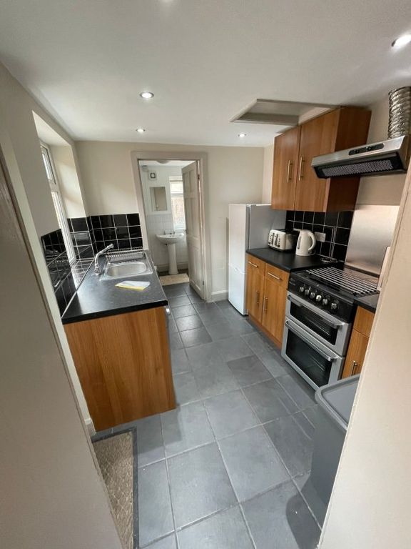 Property photo 2 of 7 8427928.Jpg