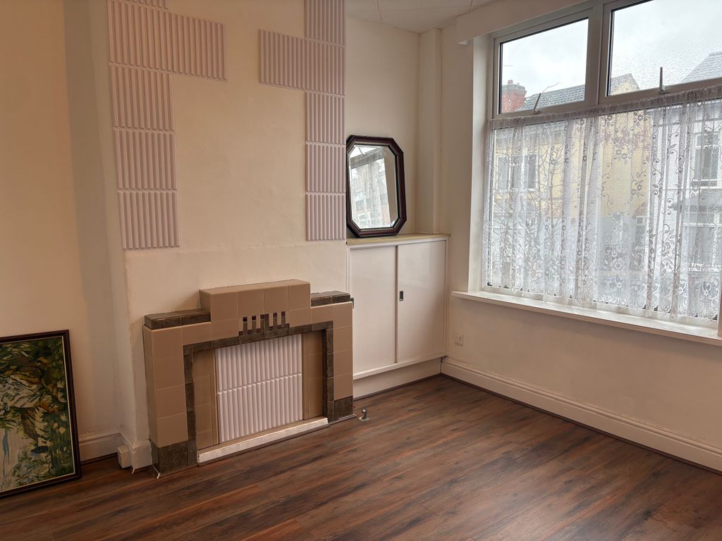 Property photo 3 of 9