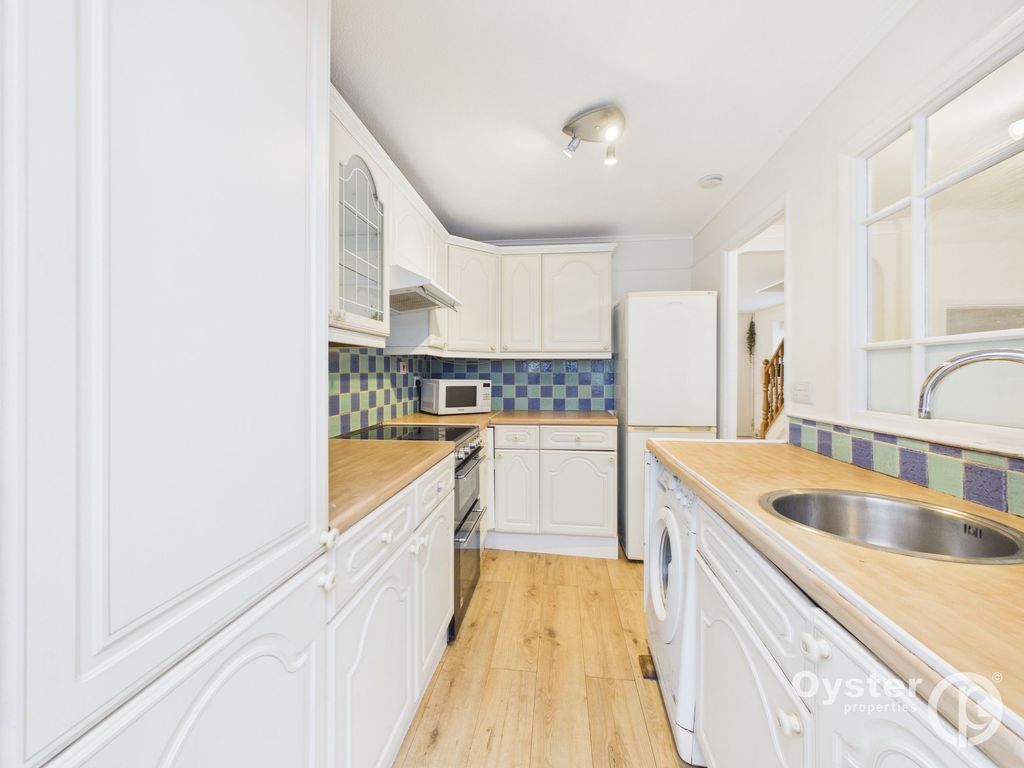 Property photo 2 of 38