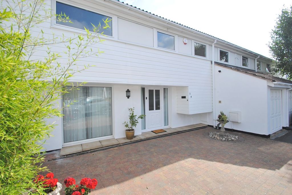 Property photo 3 of 22