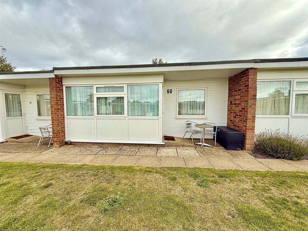 Property photo 1 of 11 Outside