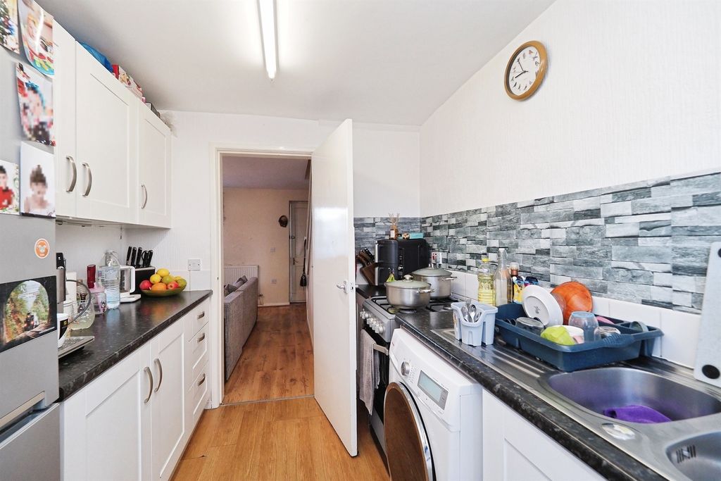 Property photo 3 of 15