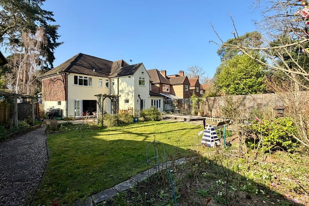 Property photo 2 of 29