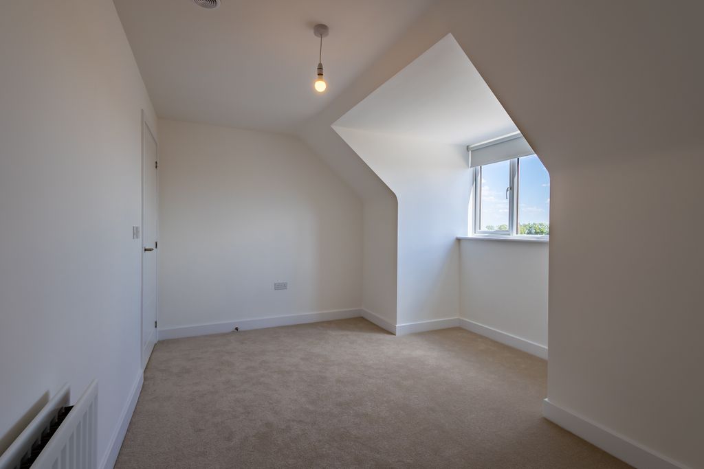 Property photo 3 of 15 Photo