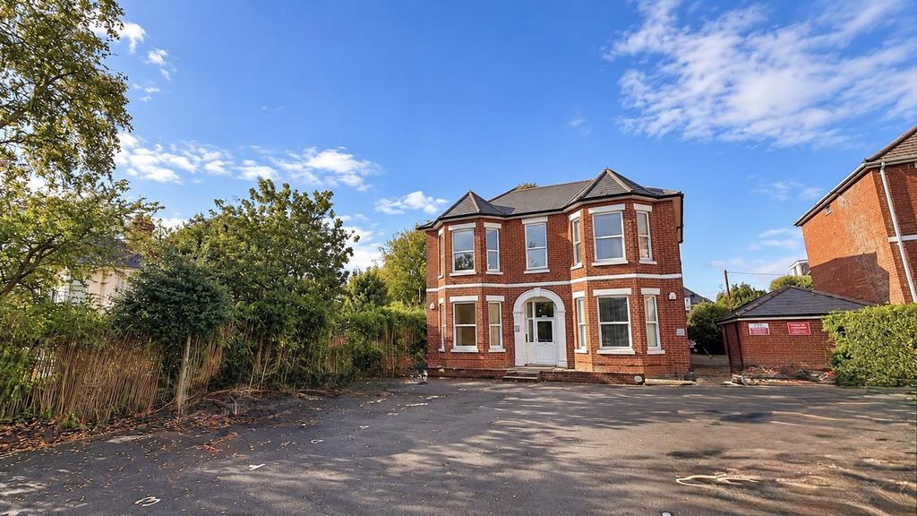 Property photo 1 of 12 Front