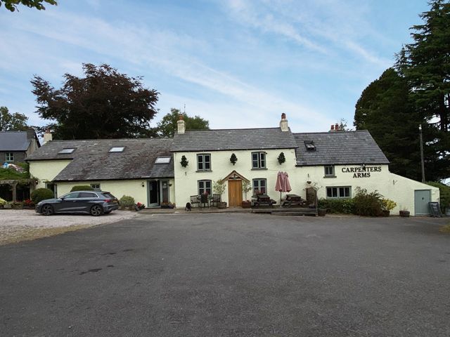 Property photo 1 of 7
