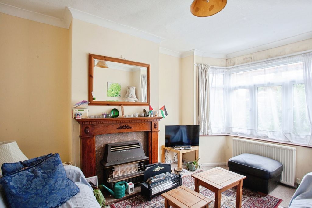 Property photo 3 of 14 Pbox-Img.Jpg