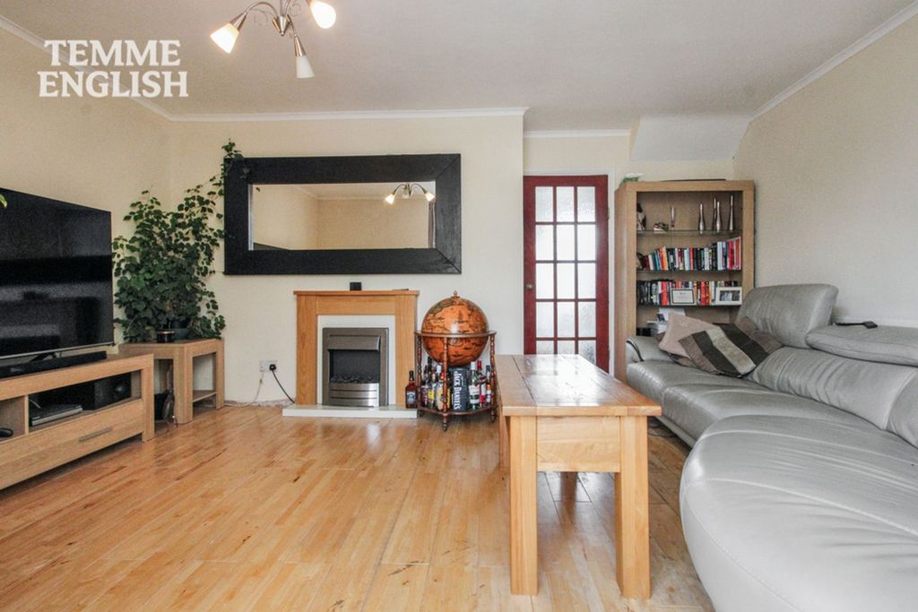 Property photo 3 of 15