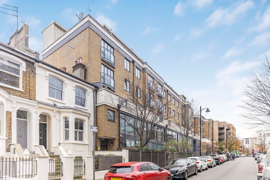 Property photo 2 of 36 Photo 4