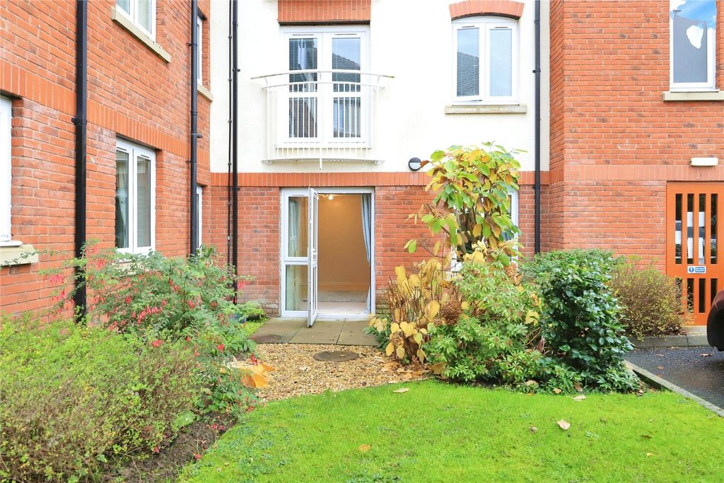 Property photo 1 of 11 Patio