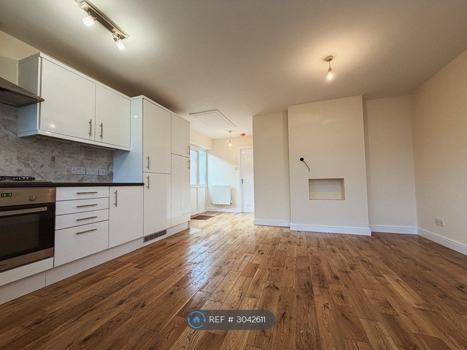 Property photo 3 of 7 Open Plan Living/Kitchen