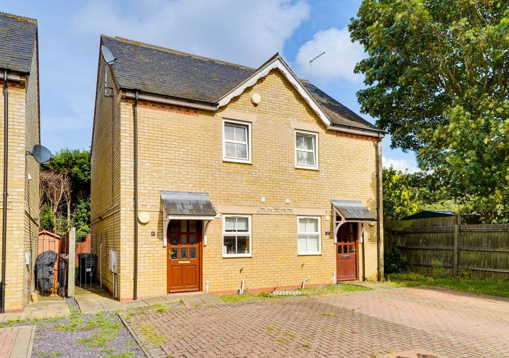 Property photo 1 of 9 2906402