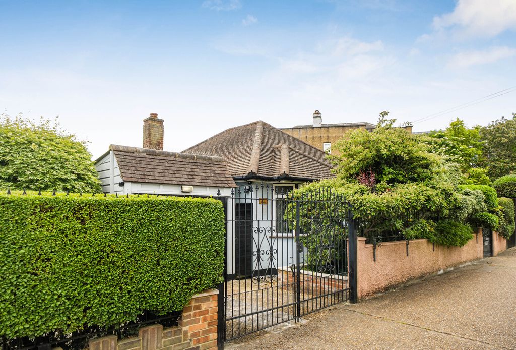 Property photo 2 of 18 1-6A0E8B895Af61-1...
