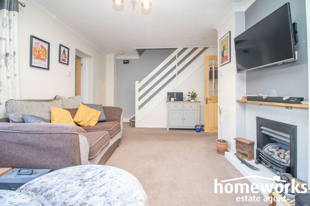 Property photo 3 of 13