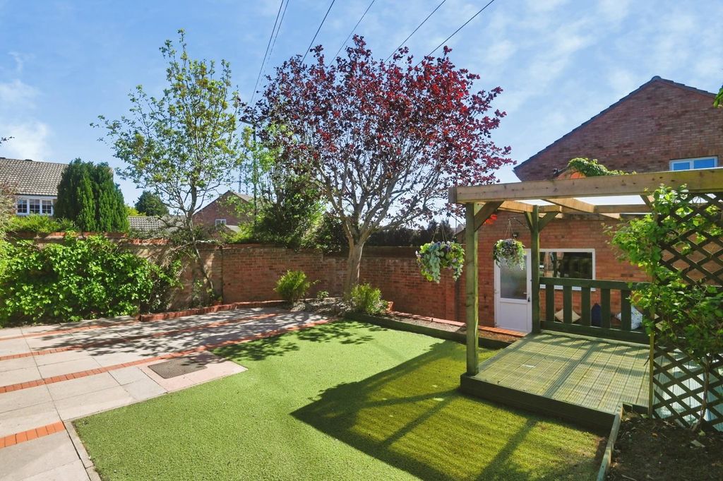 Property photo 2 of 26 62Fro24.Jpg