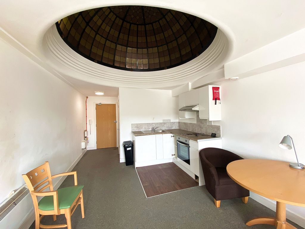 Property photo 3 of 6