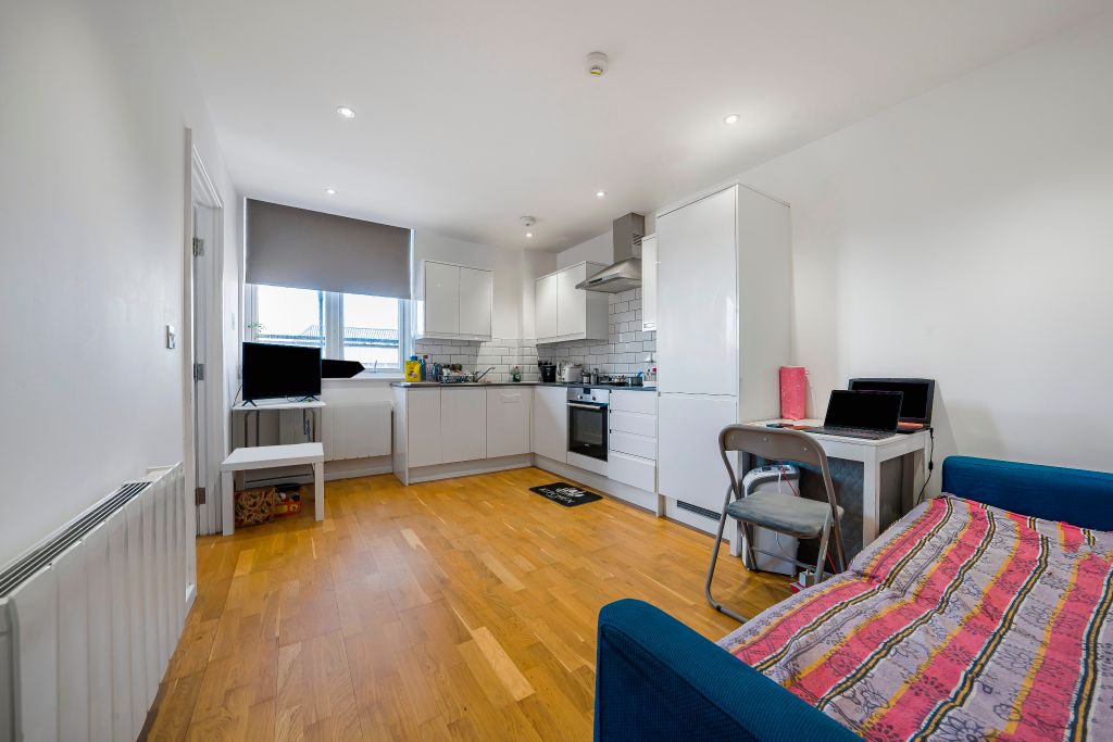 Property photo 3 of 5