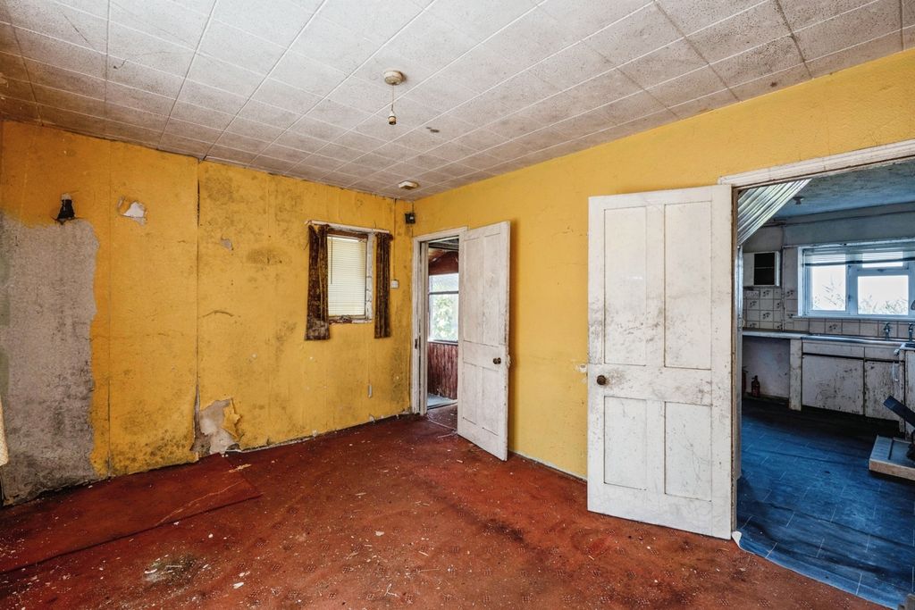 Property photo 2 of 20 Pbox-Img.Jpg
