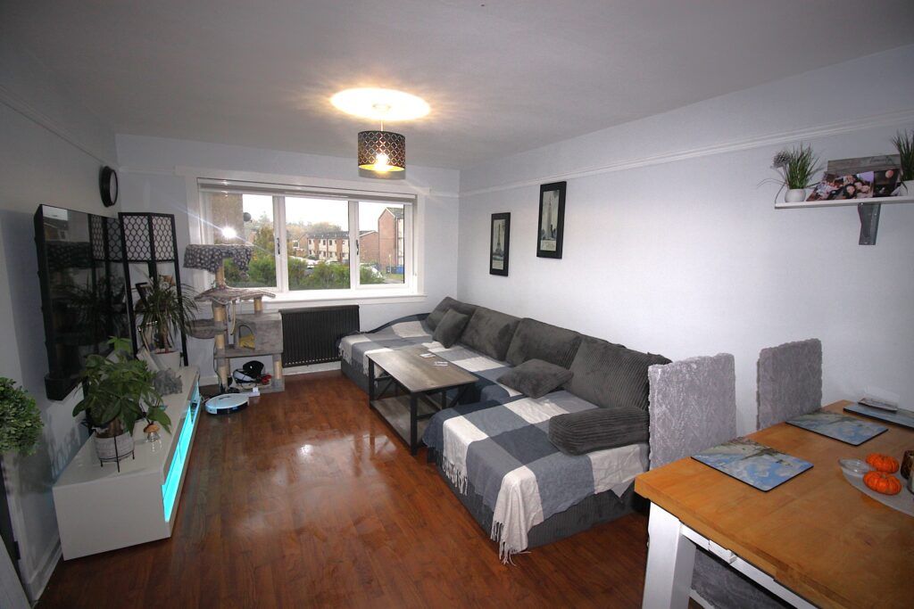 Property photo 2 of 21