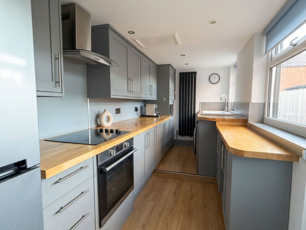 Property photo 2 of 12