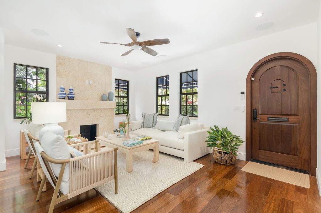 Property photo 3 of 10 <Alttext/>