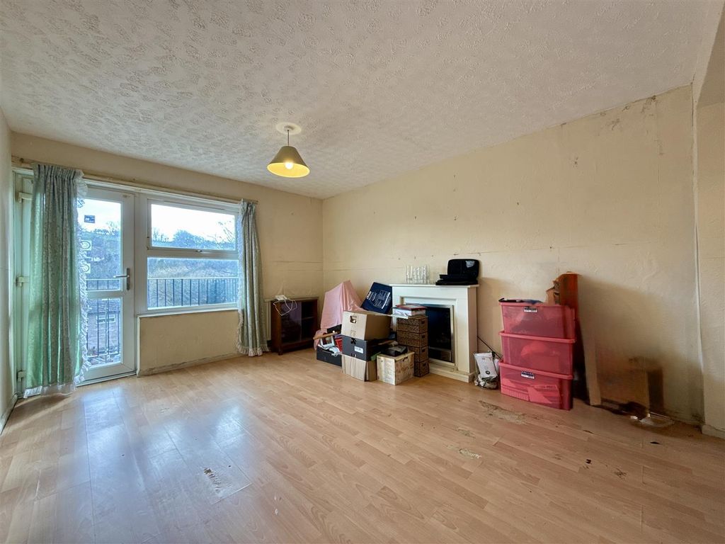 Property photo 2 of 12 Living Room.Jpg