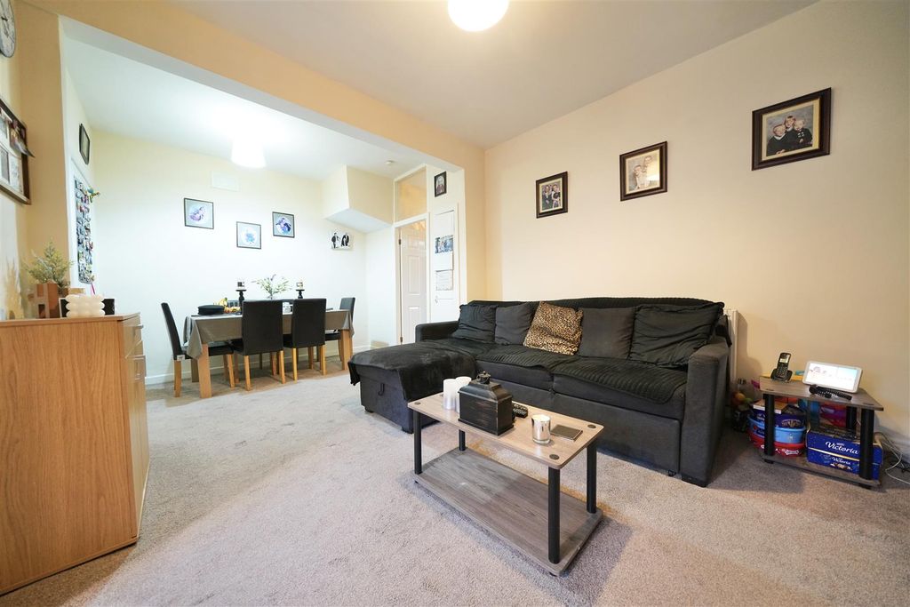 Property photo 1 of 12 Dsc01792.Jpeg