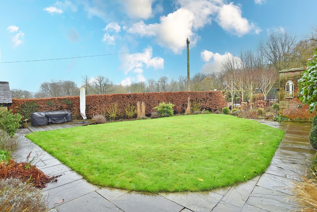 Property photo 3 of 17 10