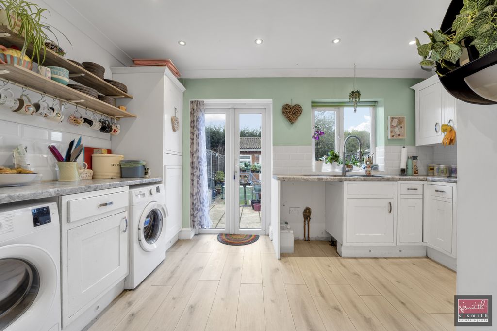 Property photo 3 of 14 Dsc09085