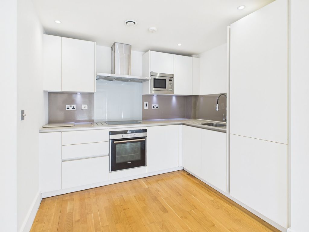 Property photo 2 of 12 Picture No. 19