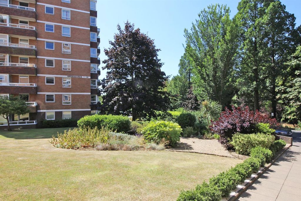 Property photo 3 of 16 67Ggdn1A.Jpg