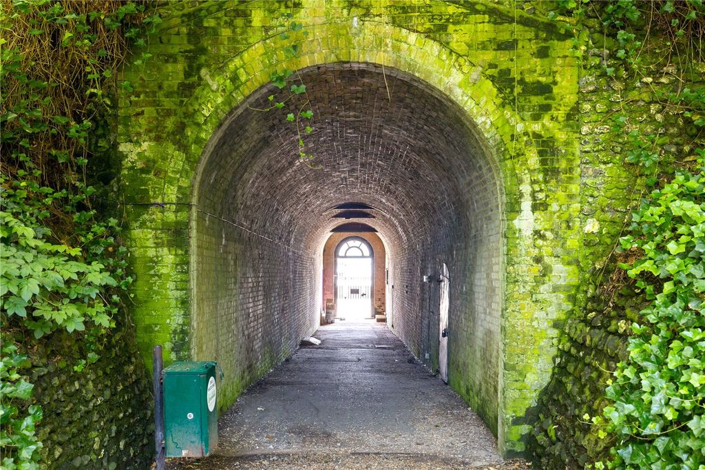 Additional image 12 of 6 bed terraced house for saleArundel Terrace, Brighton, East Sussex BN2