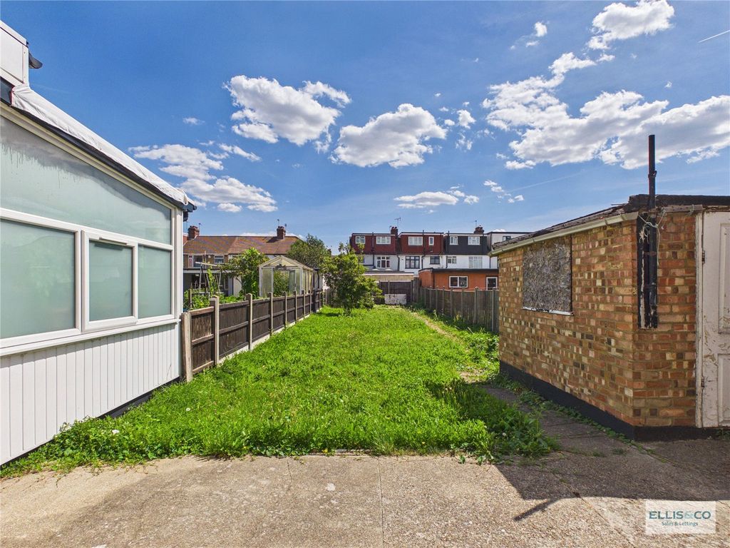 Property photo 1 of 6 Picture No. 05