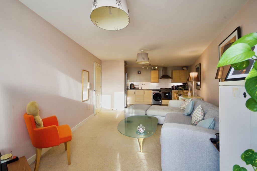 Property photo 2 of 13 Pbox-Img.Jpg