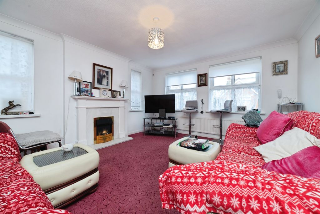 Property photo 2 of 14