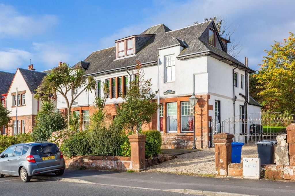 Property photo 1 of 53