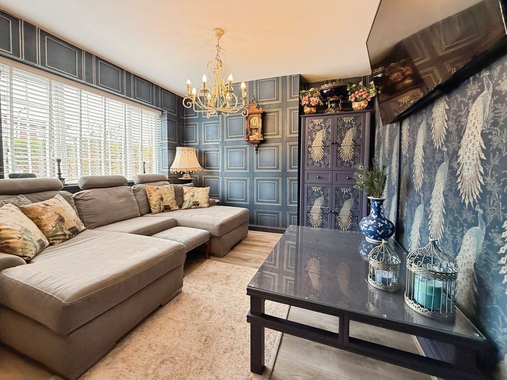 Property photo 3 of 25