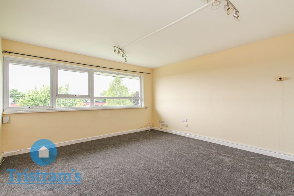 Property photo 3 of 12 Img_5879