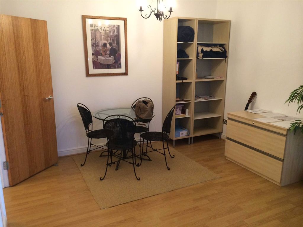 Property photo 3 of 8 Picture No. 03