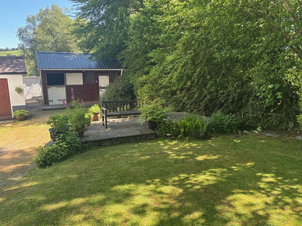 Property photo 2 of 17 Not Specified
