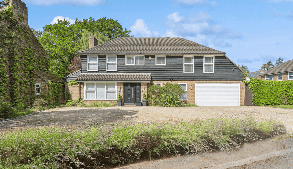 Property photo 1 of 26