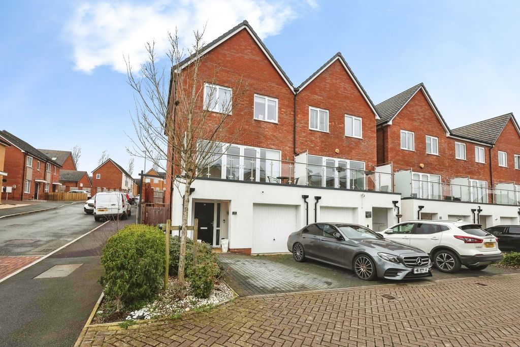 Property photo 1 of 18 Pbox-Img.Jpg