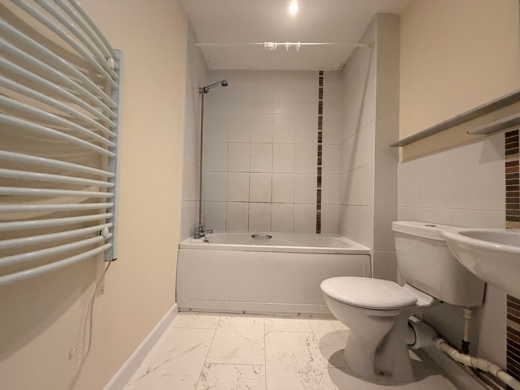 Property photo 2 of 5 Bathroom