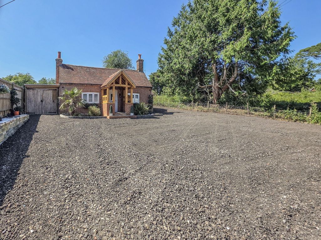 Property photo 3 of 13