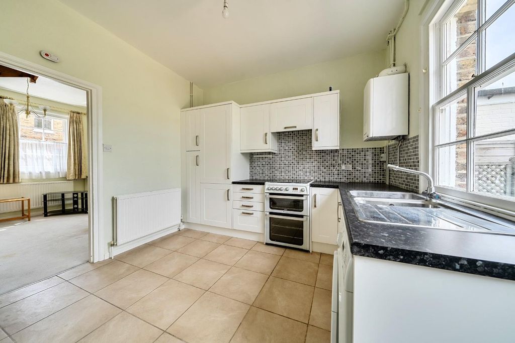 Property photo 3 of 17