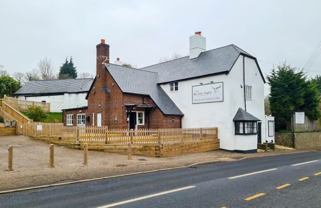 Property photo 1 of 10