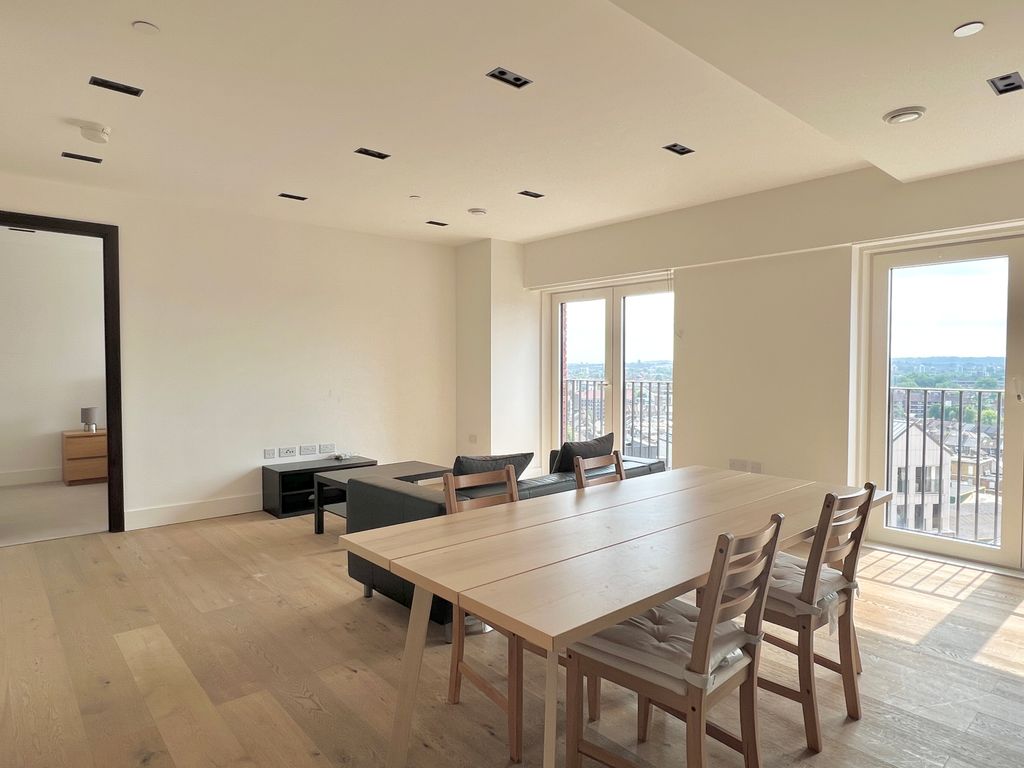 Property photo 2 of 7